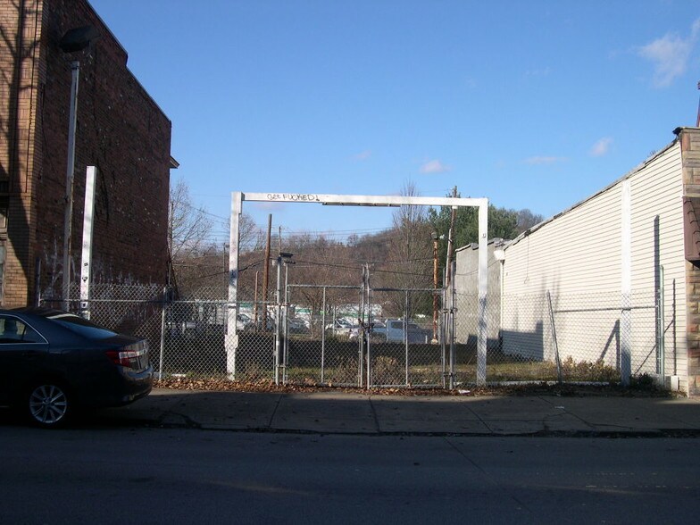 5111 Butler St, Pittsburgh, PA à vendre - Photo principale – Image 1 sur 3