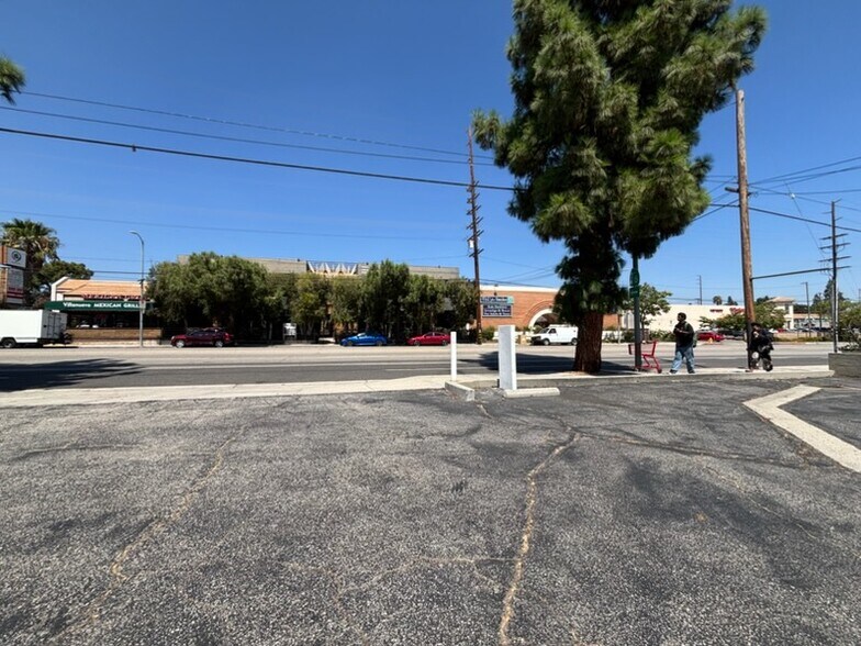 20941-20945 Devonshire St, Chatsworth, CA à louer - Photo de l’immeuble – Image 3 sur 28