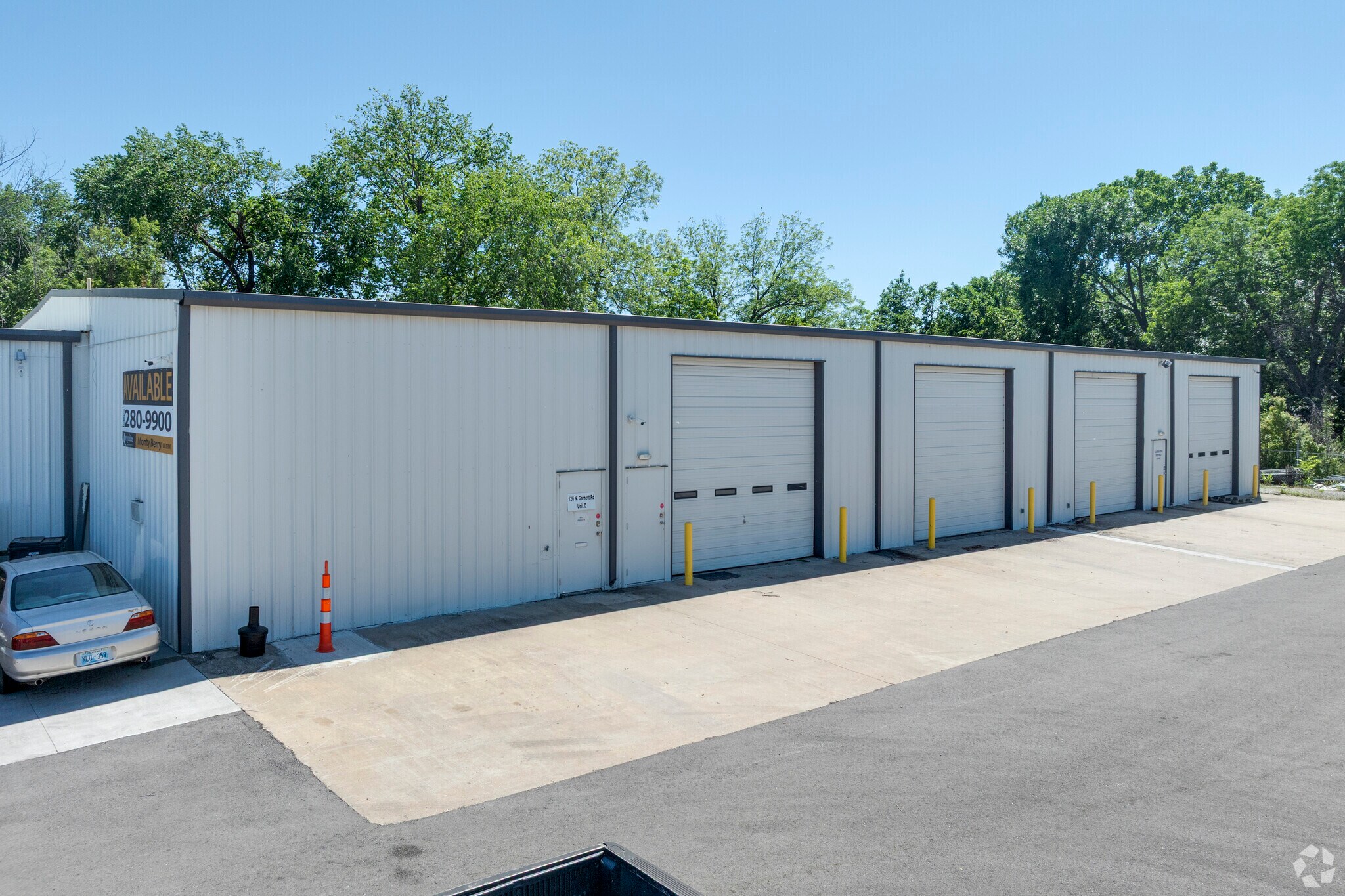 126 N Garnett Rd, Tulsa, OK à louer Photo de l’immeuble– Image 1 sur 14