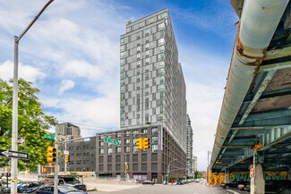 Plus de détails pour 225 E 134th St, Bronx, NY - Local commercial à louer
