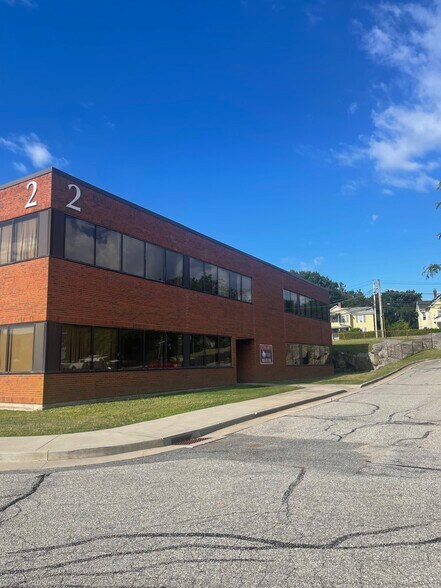 2 Shaws Cv, New London, CT à vendre - Photo de l’immeuble – Image 3 sur 15