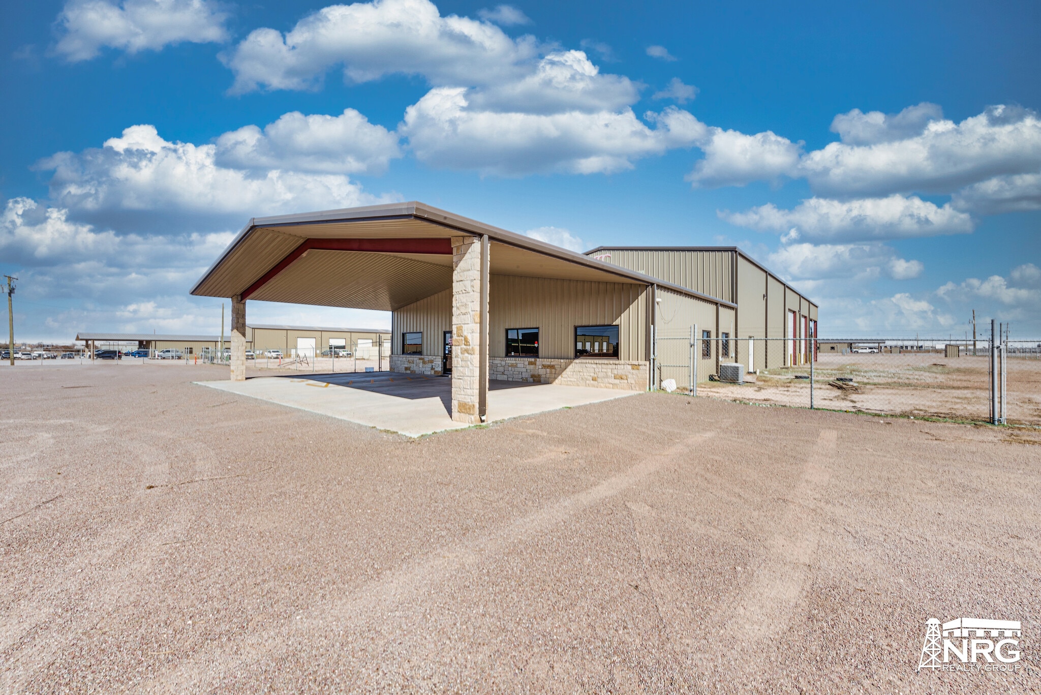 3211 S County Road 1180, Midland, TX à louer Photo intérieure– Image 1 sur 1