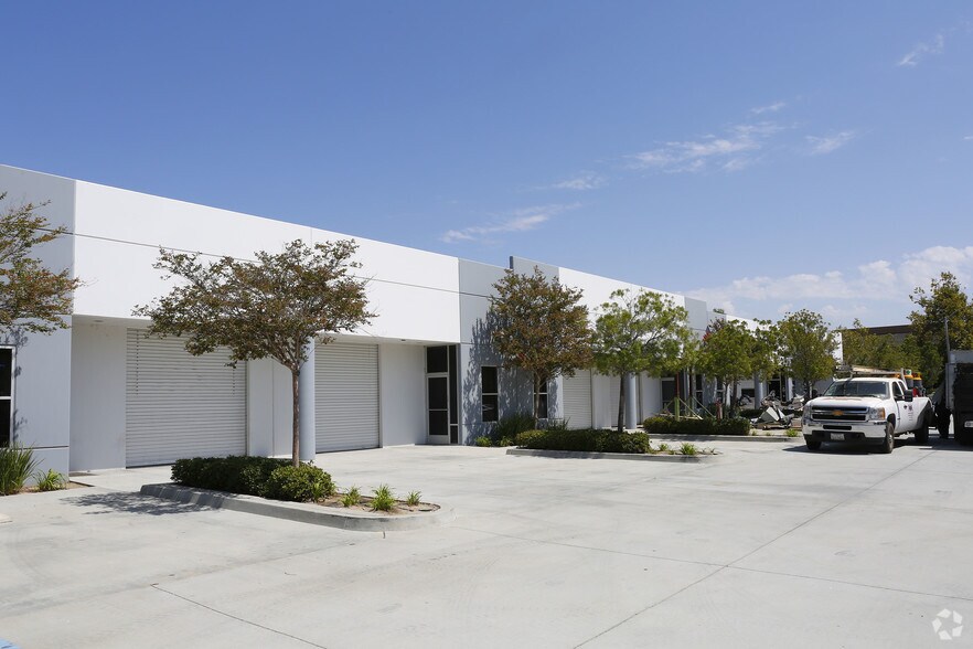 26371 Beckman Ct, Murrieta, CA à louer - Photo de l’immeuble – Image 2 sur 7