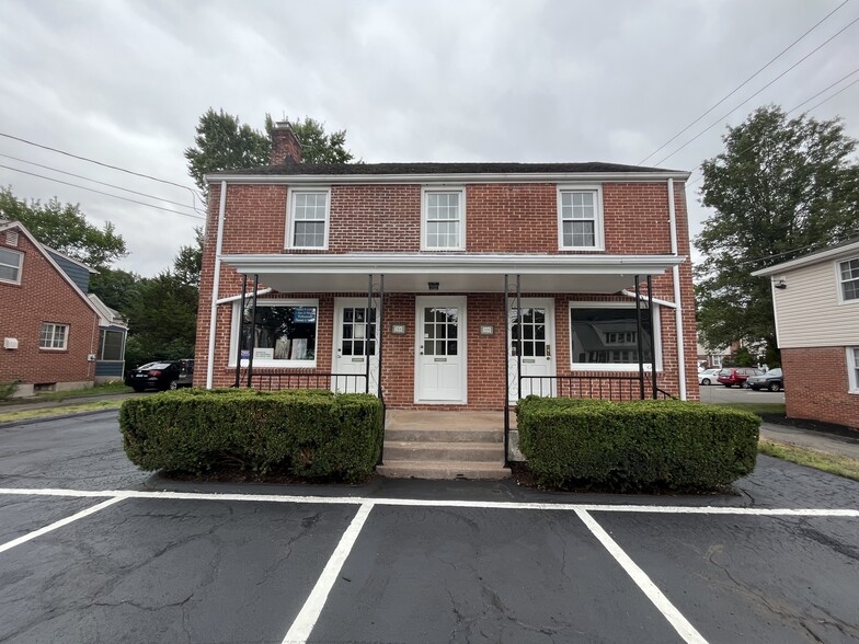 266 Hebron Ave, Glastonbury, CT à louer - Photo de l’immeuble – Image 2 sur 20