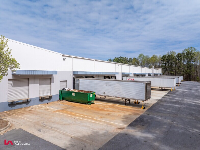 120 Interstate W Pky, Lithia Springs, GA à louer - Photo de l’immeuble – Image 2 sur 6