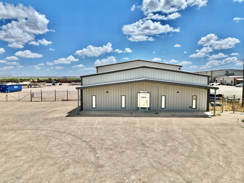 2700 E Interstate 20, Midland, TX à louer - Photo de l’immeuble – Image 3 sur 13