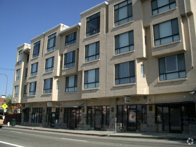1801-1809 University, Berkeley, CA à vendre - Photo de l’immeuble – Image 2 sur 3
