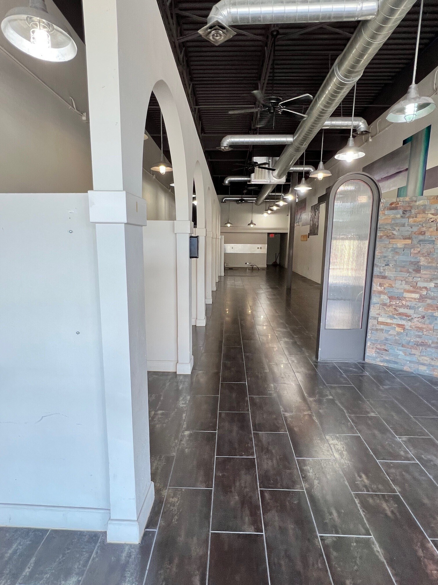 13914 Highway 3, Webster, TX à louer Photo intérieure– Image 1 sur 3