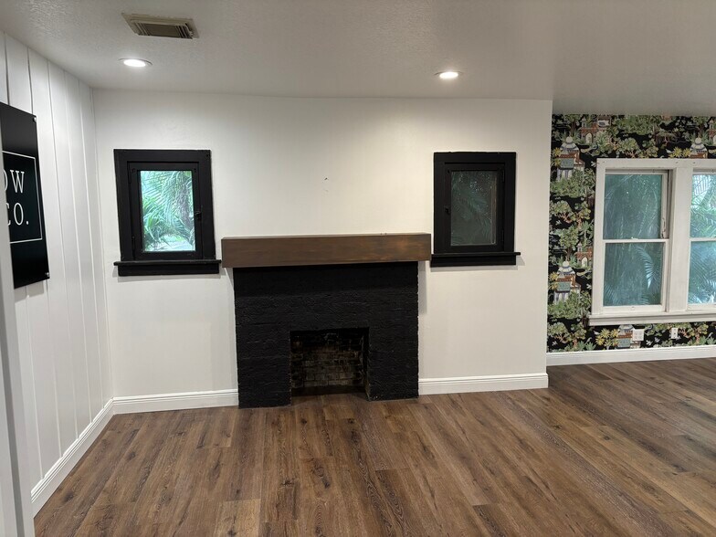 2419 Manatee Ave, Bradenton, FL à vendre - Photo de l’immeuble – Image 3 sur 16