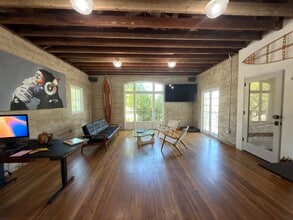 35-37 E Ortega St, Santa Barbara, CA à louer Photo intérieure– Image 1 sur 14