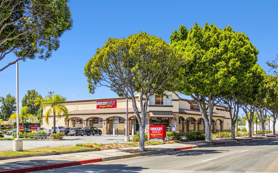 140 E Live Oak Ave, Arcadia, CA à vendre - Photo de l’immeuble – Image 3 sur 10
