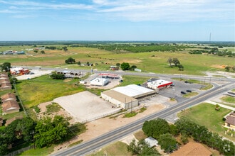 75 School Dr, Poteet, TX - VUE AÉRIENNE  vue de carte - Image1