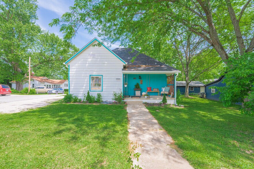 1101 S Rogers St, Bloomington, IN à vendre - Photo de l’immeuble – Image 3 sur 47