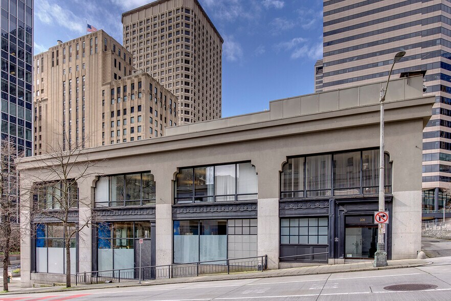 208 Columbia St, Seattle, WA à louer - Photo de l’immeuble – Image 1 sur 2