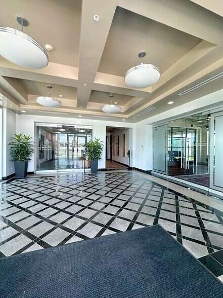 4372 N Loop 1604 W, San Antonio, TX à louer - Photo de l’immeuble – Image 2 sur 12