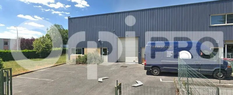 Local commercial dans Champlan à vendre - Photo de l’immeuble – Image 1 sur 4
