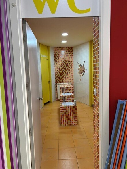 Local commercial dans Cáceres, Cáceres à vendre - Photo de l’immeuble – Image 3 sur 9