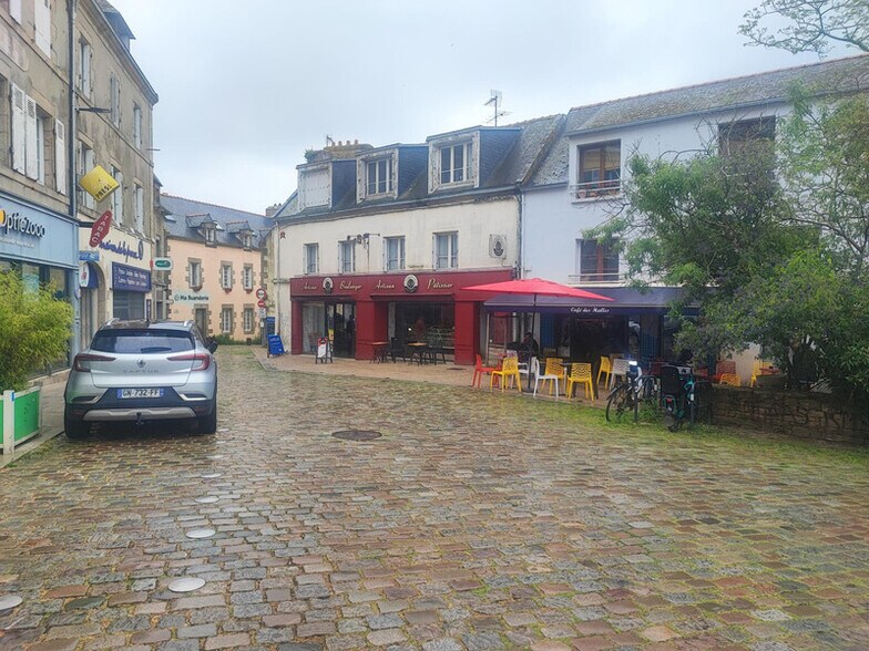 Local commercial dans Douarnenez à vendre - Photo de l’immeuble – Image 2 sur 2