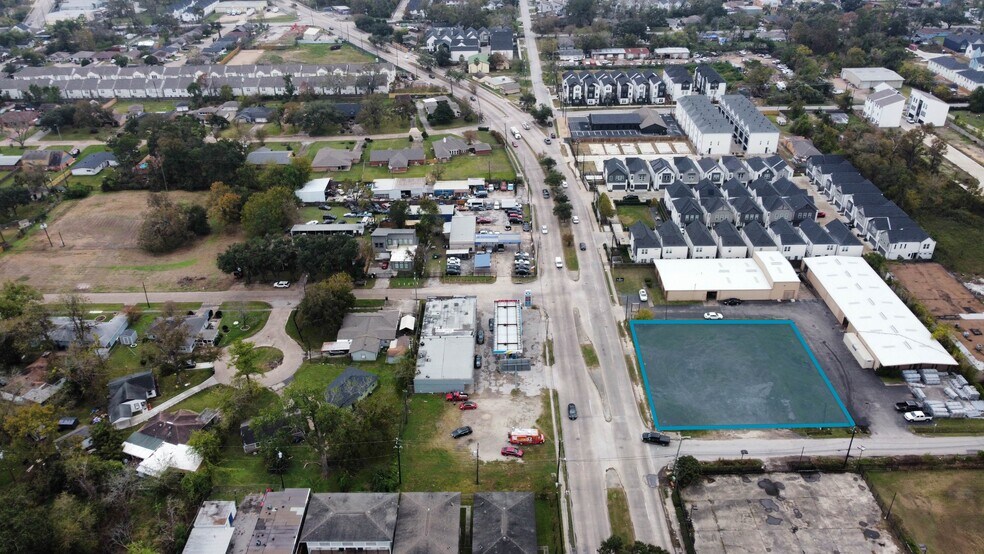 4625 Yale St, Houston, TX à vendre - Photo de l’immeuble – Image 1 sur 7