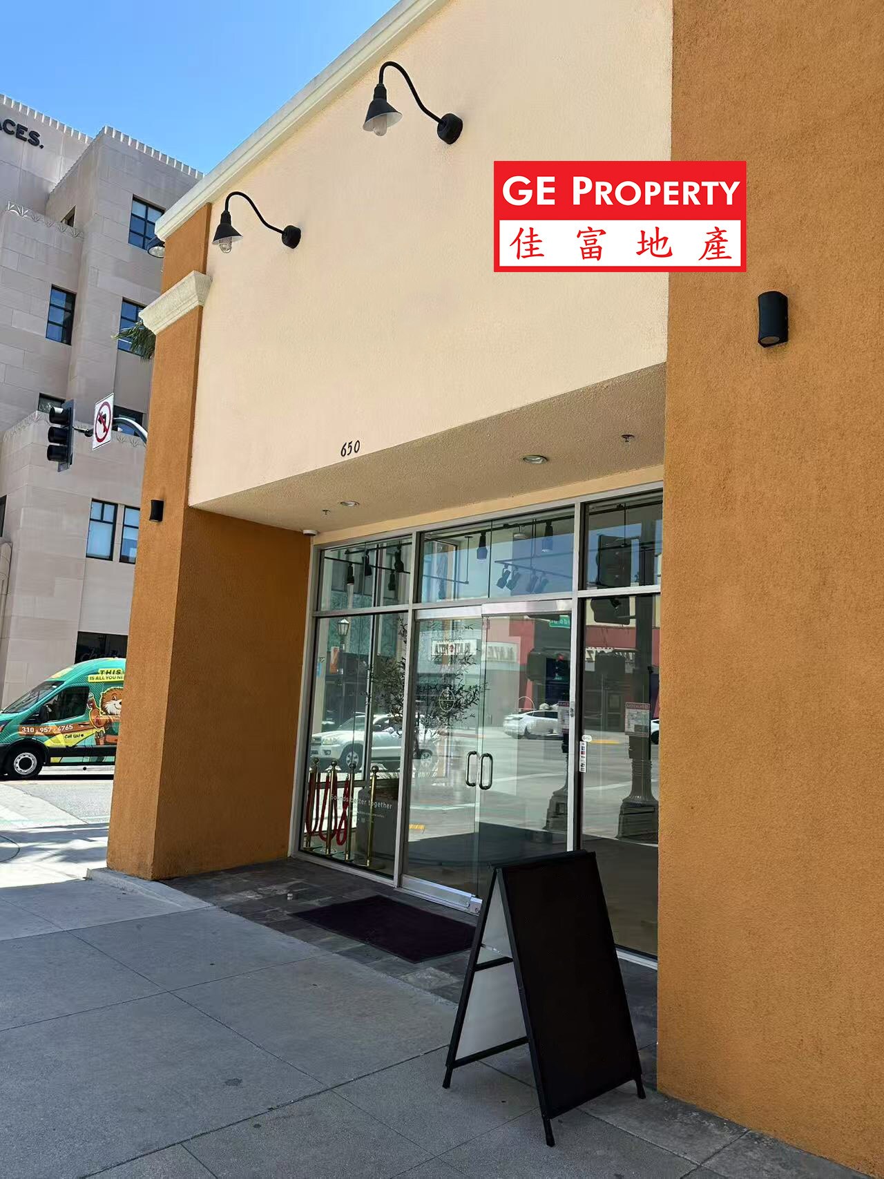 642-650 E Colorado Blvd, Pasadena, CA à louer Photo intérieure– Image 1 sur 3