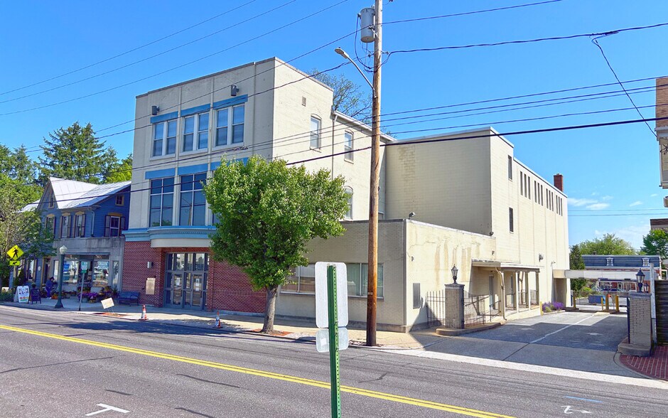 331 Bridge St, New Cumberland, PA à vendre - Photo de l’immeuble – Image 3 sur 26