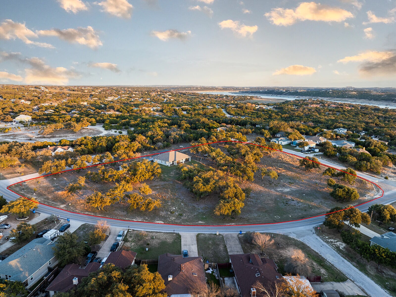 21603 Thomas Cv, Lago Vista, TX à vendre Photo principale– Image 1 sur 17