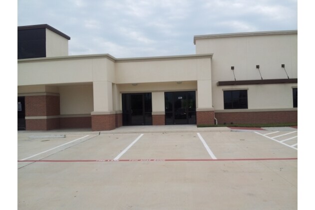 1229 Creekway Dr, Sugar Land, TX à louer - Photo de l’immeuble – Image 2 sur 27