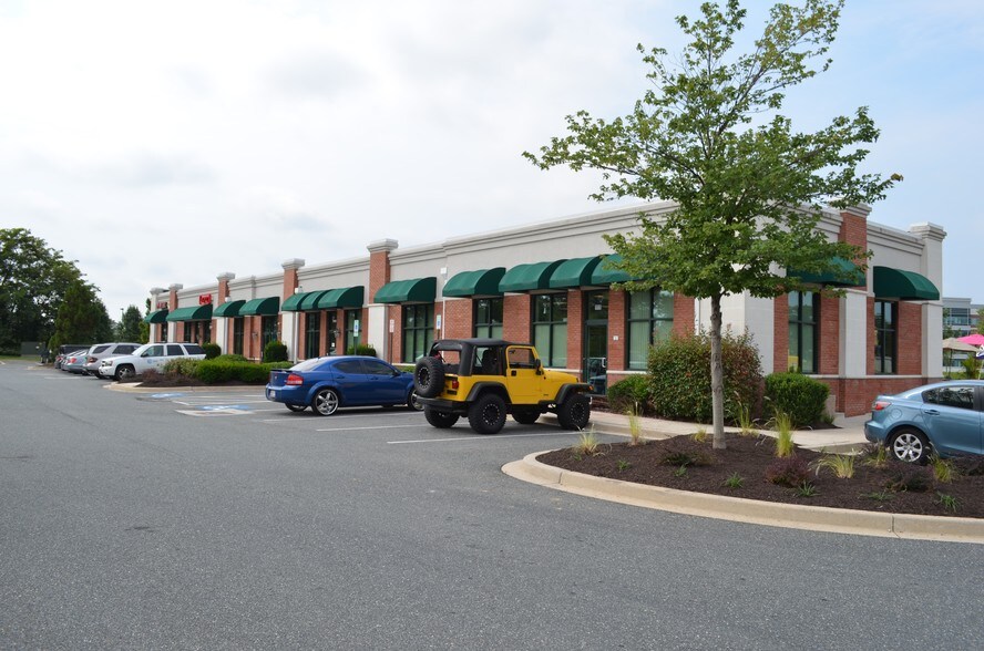 111 Bata Blvd, Belcamp, MD à vendre - Photo de l’immeuble – Image 3 sur 6