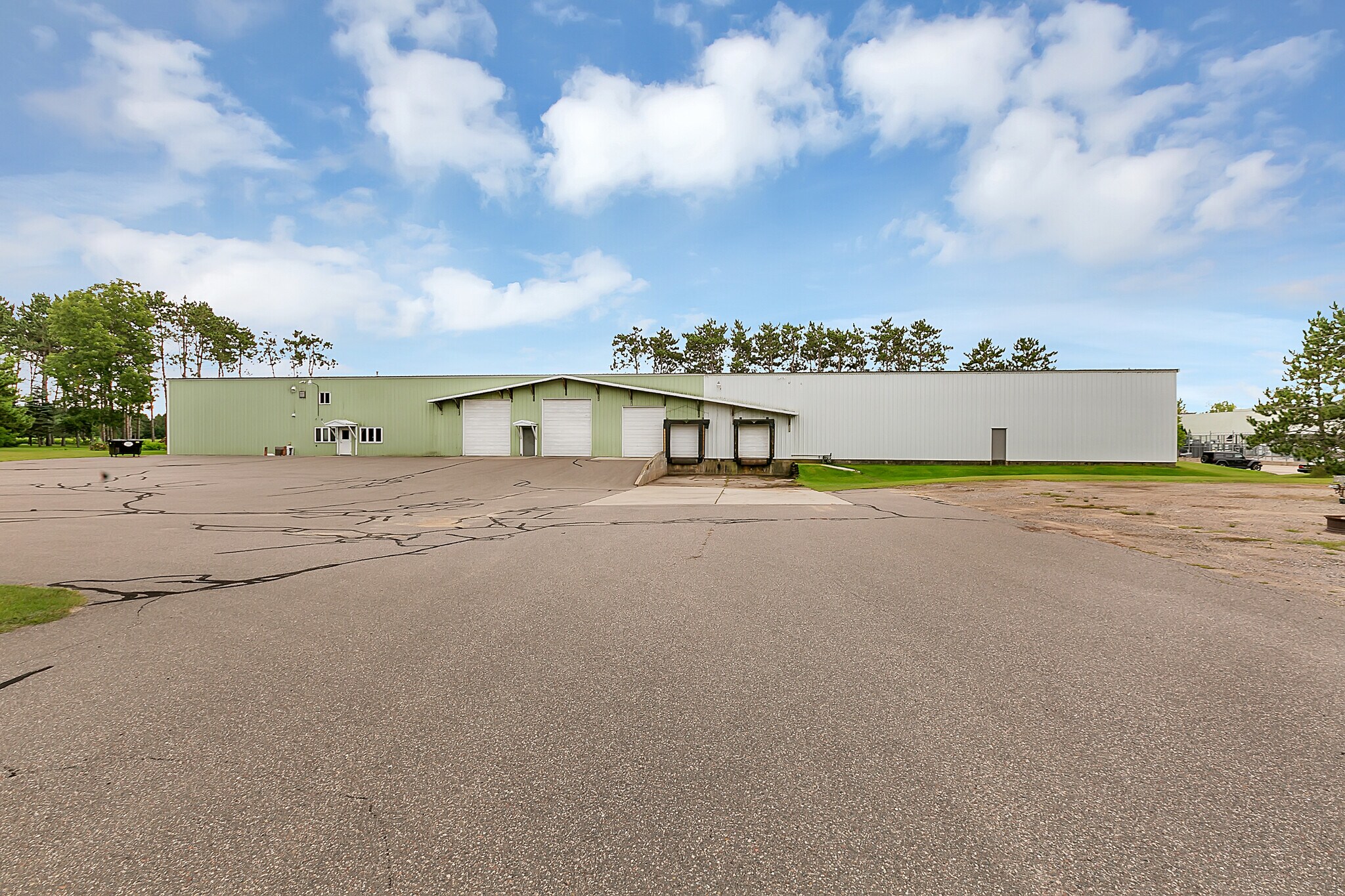 15615 Highway 27, Little Falls, MN à louer Photo principale– Image 1 sur 39