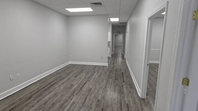 1440 N Nova Rd, Daytona Beach, FL à louer - Vidéo sur l’annonce professionnelle 