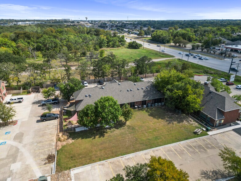 2911 Texas Ave S, College Station, TX à vendre - Photo de l’immeuble – Image 3 sur 5