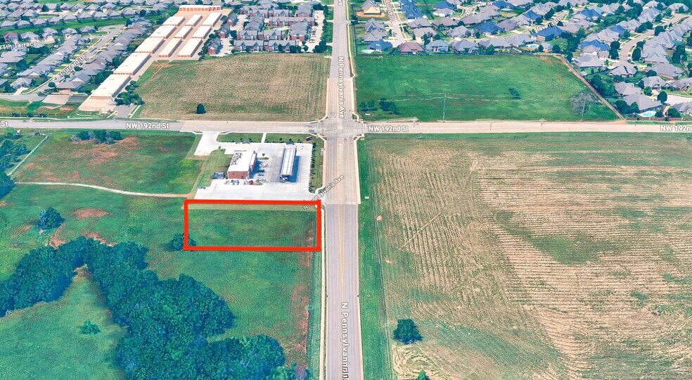 19241 N Pennsylvania Ave, Edmond, OK à vendre - Photo de l’immeuble – Image 2 sur 6