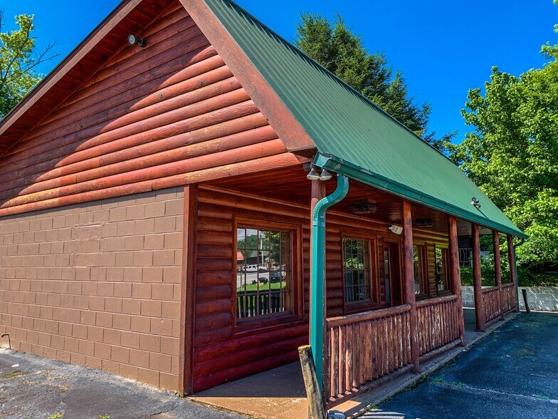 3900 E First St, Blue Ridge, GA à louer - Photo de l’immeuble – Image 2 sur 8