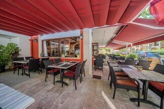 Plus de détails pour Local commercial à vendre