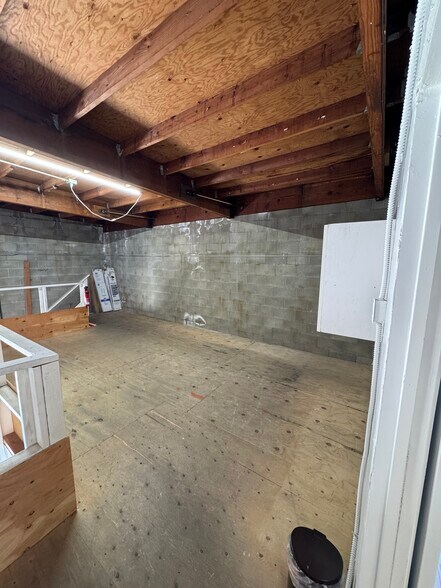 1206 S Amphlett Blvd, San Mateo, CA à louer - Photo de l’immeuble – Image 2 sur 31