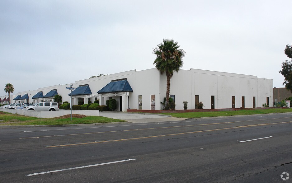 7471-7495 Anaconda Ave, Garden Grove, CA à louer - Photo de l’immeuble – Image 2 sur 5