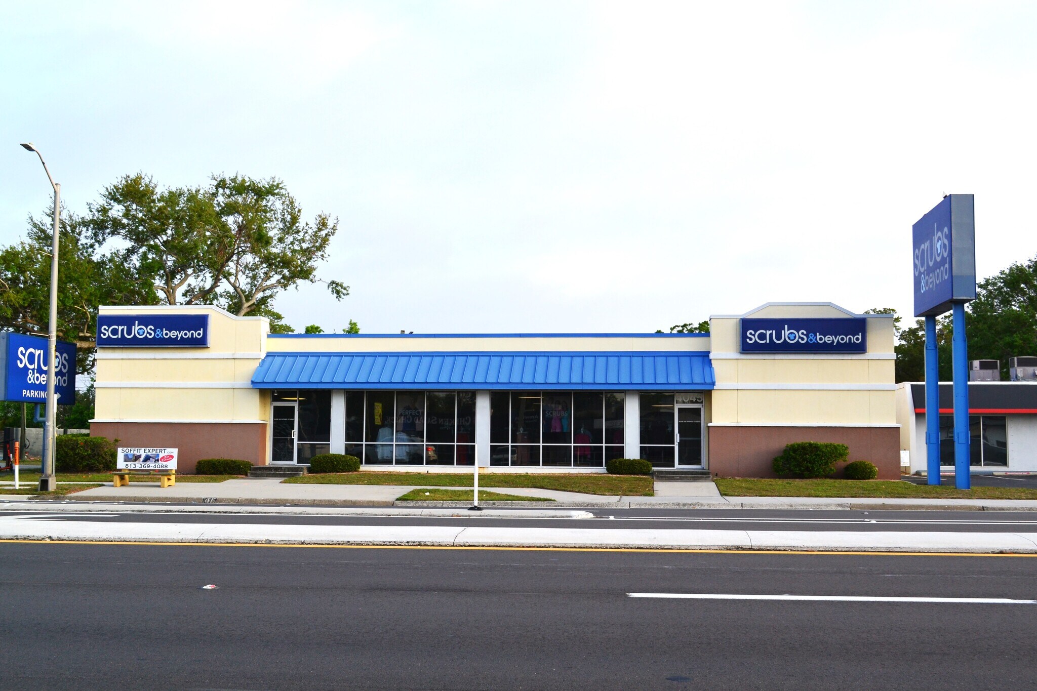 4045 W Kennedy Blvd, Tampa, FL à louer Photo de l’immeuble– Image 1 sur 16