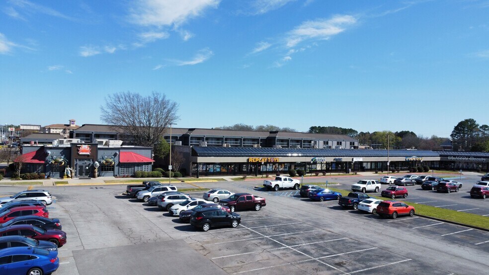 4925 University Dr, Huntsville, AL à louer - Photo de l’immeuble – Image 3 sur 7