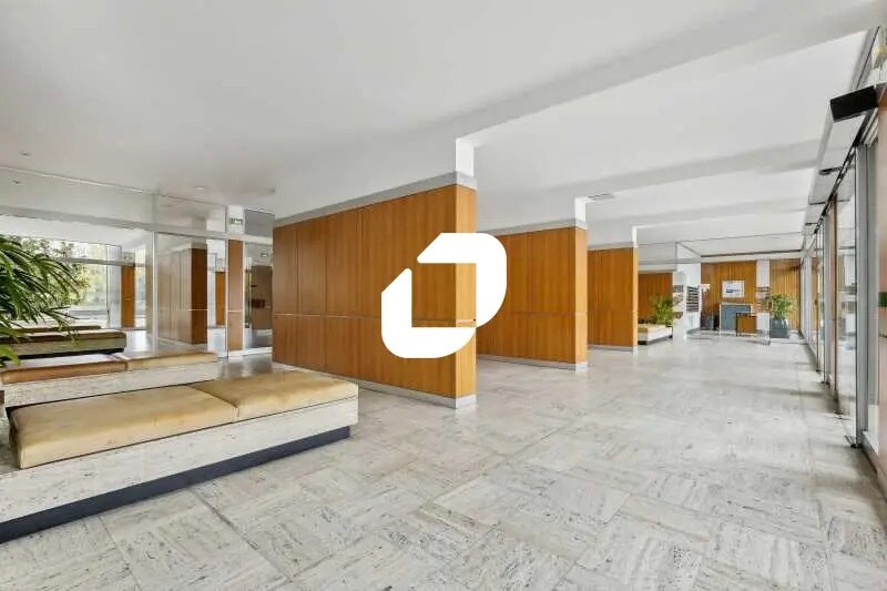 Bureau dans Courbevoie à vendre Photo de l’immeuble– Image 1 sur 7