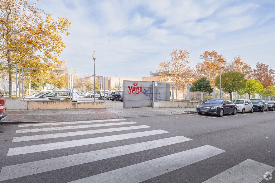 Avenida Orovilla, 54, Madrid, Madrid à louer - Photo de l’immeuble – Image 2 sur 3