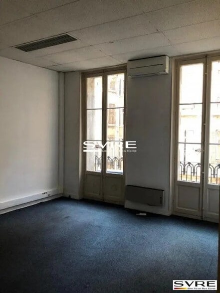 Bureau dans Marseille à louer - Photo de l’immeuble – Image 3 sur 11