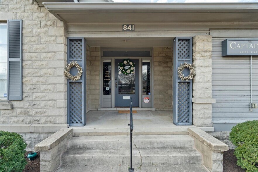 841 S Cooper St, Memphis, TN à louer - Photo de l’immeuble – Image 3 sur 20
