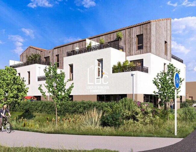Plus de détails pour Rue De La Gare, Bouaye - Local commercial à vendre