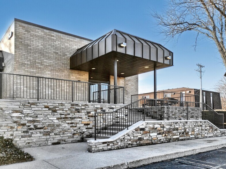 2439 Glenwood Ave, Joliet, IL à vendre - Photo de l’immeuble – Image 3 sur 12
