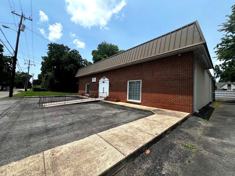 633 E Vine St, Murfreesboro, TN à vendre - Photo de l’immeuble – Image 3 sur 6