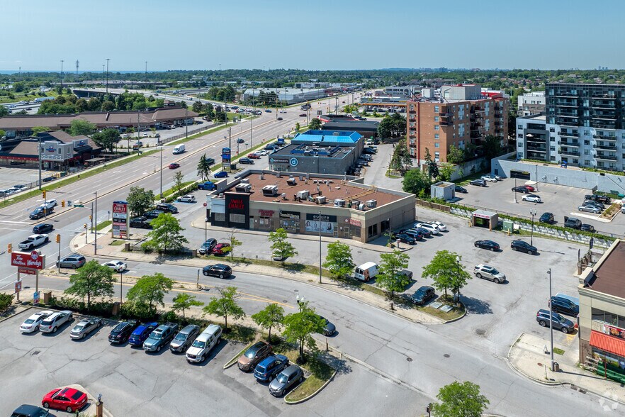 734 Kingston Rd, Pickering, ON à vendre - Aérien – Image 2 sur 2