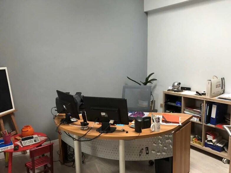 Bureau dans Beaumont-sur-Oise à louer - Photo de l’immeuble – Image 3 sur 3