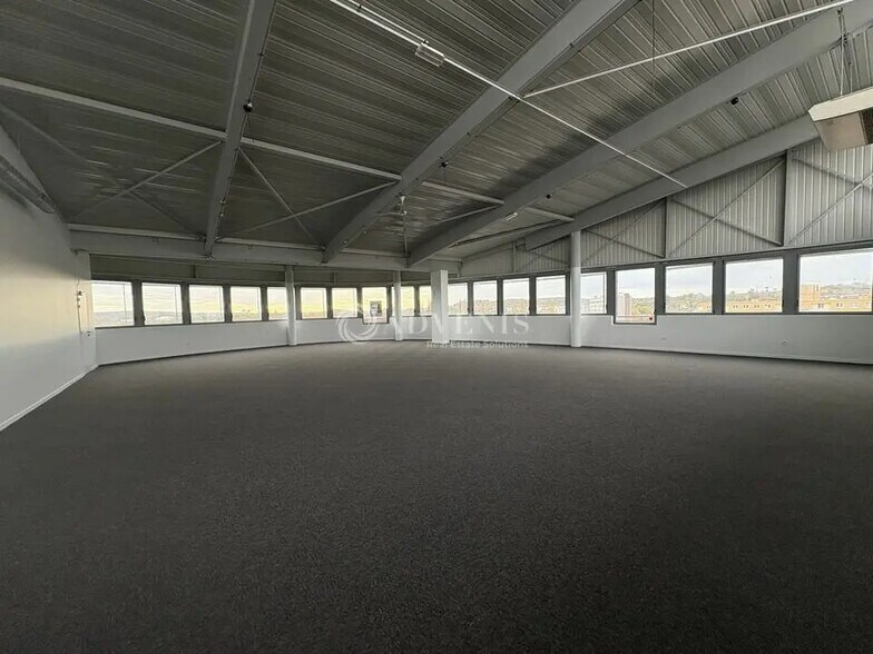 Bureau dans Le Mans à louer - Photo intérieure – Image 2 sur 3