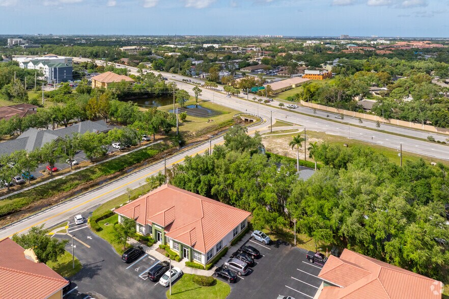 12500 Brantley Commons Ct, Fort Myers, FL à louer - Aérien – Image 2 sur 5