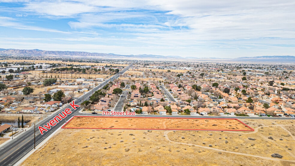 751 E K Ave, Lancaster, CA à vendre - Aérien – Image 2 sur 7